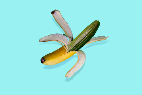 Fake,Fruit.,Manipulation,With,Banana,And,Cucumber