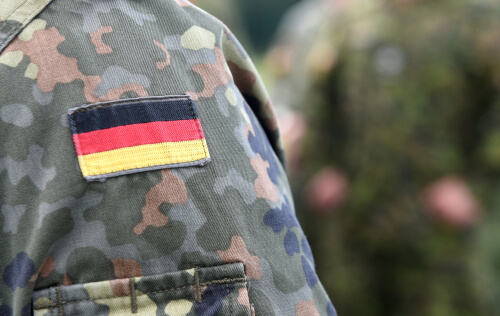 Wegen Impfschäden: Bundeswehr-Soldat klagt gegen Biontech