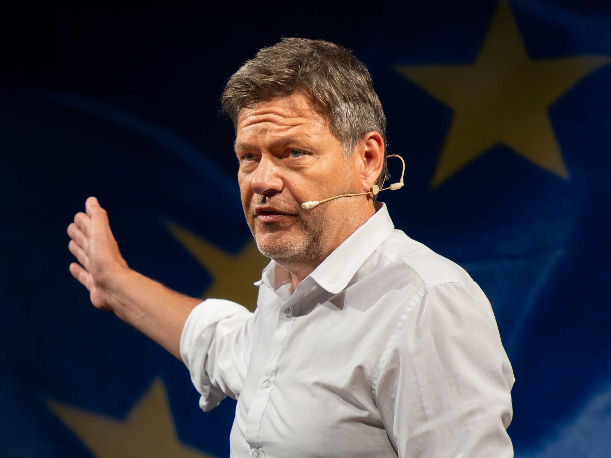 Kinderbuchautor als Retter der Nation? Wenn leere Worte Helden machen