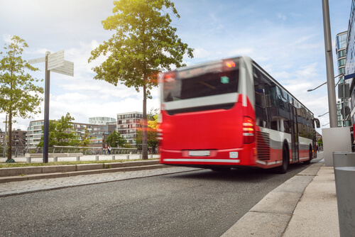Kein Rettungswagen frei – Frau mit Linienbus ins Krankenhaus gebracht