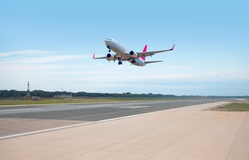 Flugverkehr innerhalb Deutschlands um über 50 Prozent eingebrochen